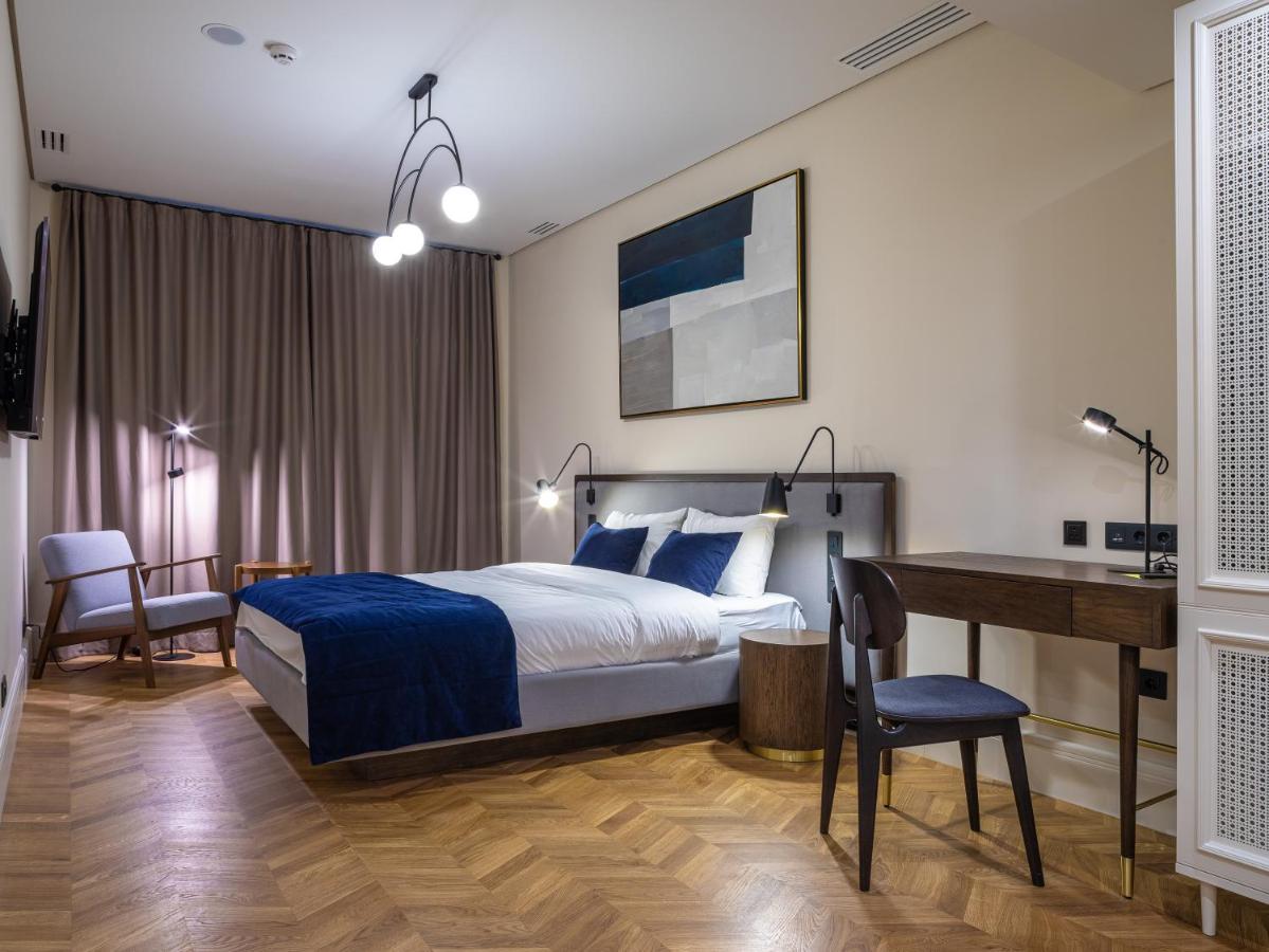 On The Square Hotel Lviv Exterior photo