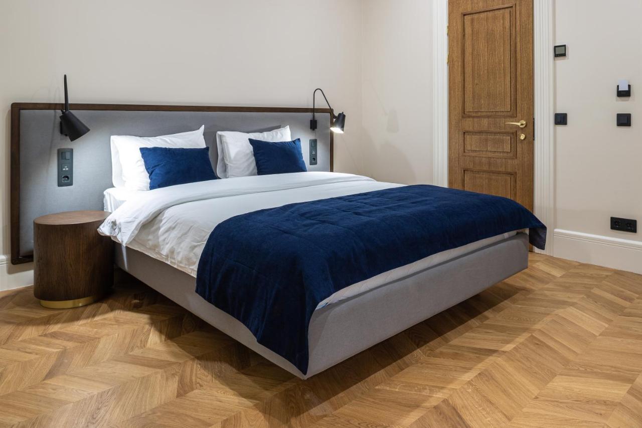 On The Square Hotel Lviv Exterior photo