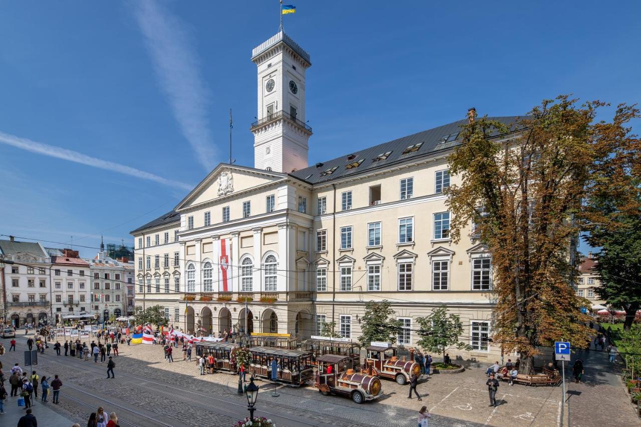 On The Square Hotel Lviv Exterior photo